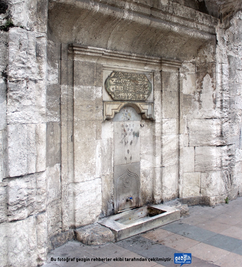 hekimoglu-ali-pasa-cesmesi2